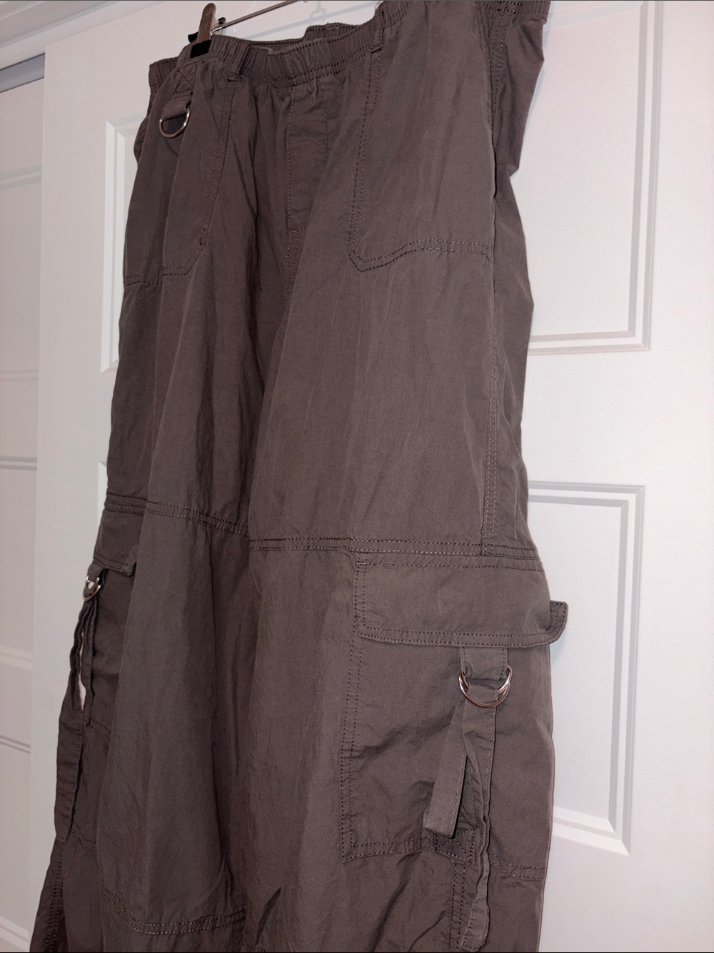 Women’s Brown Cargo Pants — Relaxed Utility Style - Picture 2 of 2